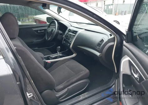 2013 Nissan Altima 2.5 S z USA, uszkodzony, nr VIN 1N4AL3AP8DC910613